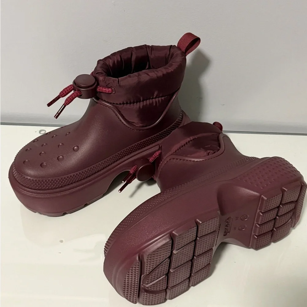 CROCS Women's Burgundy Winter Boots